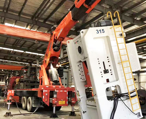 沙溪镇附近随车吊出租，轻松解决运输难题